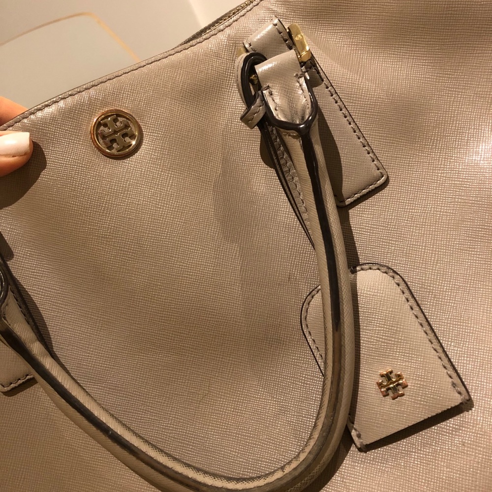 Tory Burch Robinson Double Zip - Picture 8 of 9